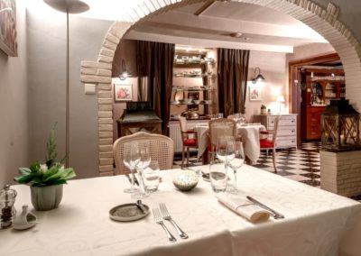 Le Barbouillon Hôtel Restaurant à Vencimont